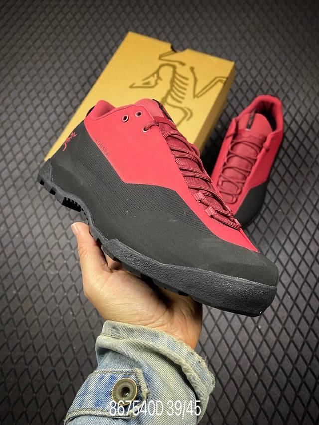 D Arcteryx始祖鸟 Konseal Women轻量 网布防滑轻便耐磨 低帮户外运动跑步鞋 Konseal Lt的外观看似朴实 却散发着一股高贵气息 虽然