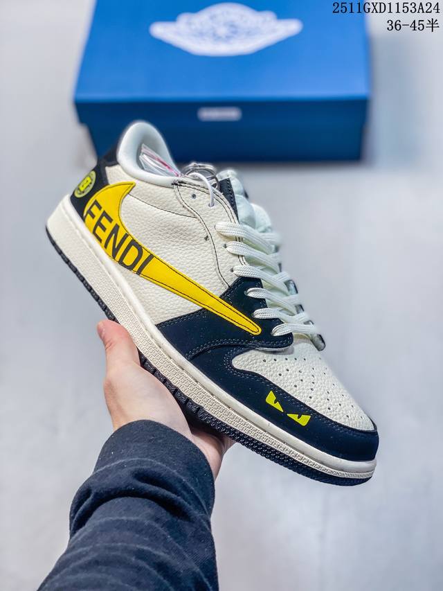 海外爆款限量发售！ Travis Scott X Jordan 1 Low “芬迪联名 字母米黑黄” 高端定制 乔丹倒勾低帮休闲板鞋 大厂纯原品质出货 纯正版型