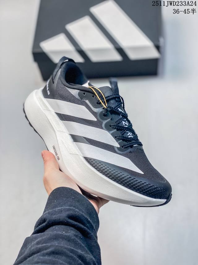 公司级Adidas Adizero pro Evo Sl Atr 阿迪达斯 舒适百搭防滑耐磨 低帮 休闲跑步鞋 中底配置方面搭载全掌Lightstrike pr