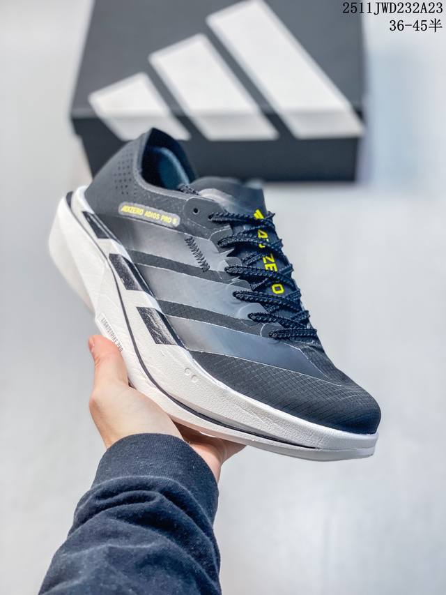 公司级Adidas Adizero Adios 5 M 阿迪达斯 马拉松飞线贾卡轻质透气休闲运动跑步鞋 采用双层透气网纱 Flywire动态飞线绑缚鞋面材质 内