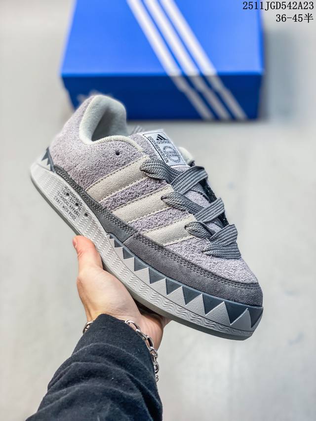 36-45码 带半码 阿迪达斯 Adidas Adimatic面包鞋 阿迪达斯 鲨鱼面包鞋 新联名开启,携手费城传奇滑手贾马尔 史密斯Jamalsmith X
