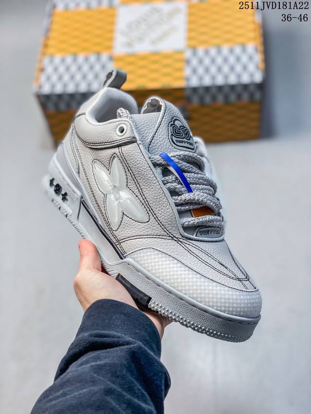 Louis Vuitton 路易威登 原装一致Tpr光泽组合鞋底，耐弯折滴塑支持片，鞋垫嵌入超软脚感乳胶材质驴的篮球鞋，Virgil Abloh亲自操刀设计全新