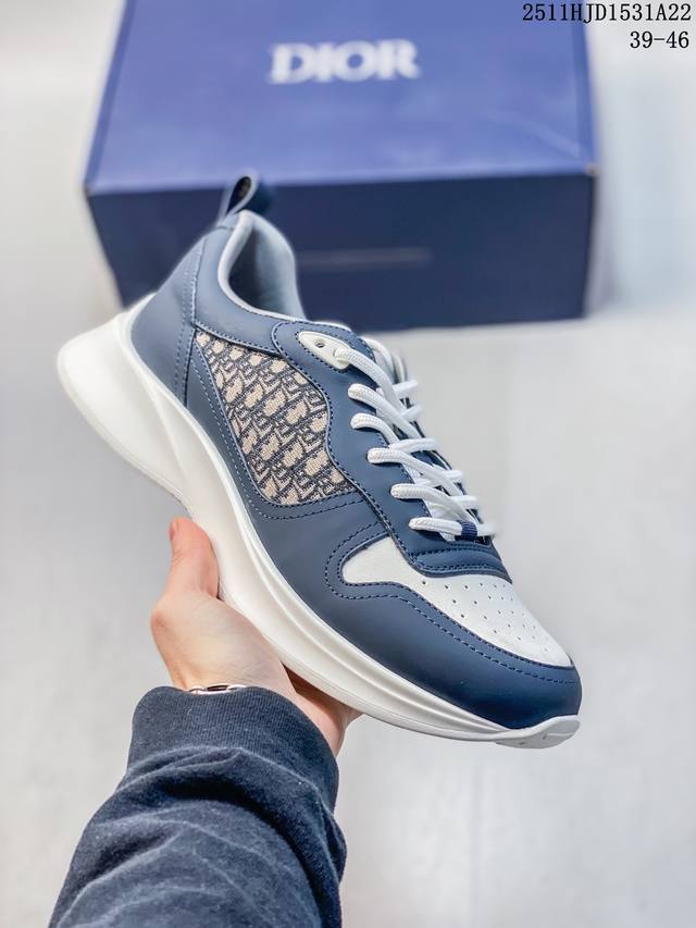 Dior 迪奥 B25 Oblique Runner Sneaker 黑白 老爹风系带低帮透气休闲运动慢跑鞋 #原版购入开发 这款 B25 Runner运动鞋结