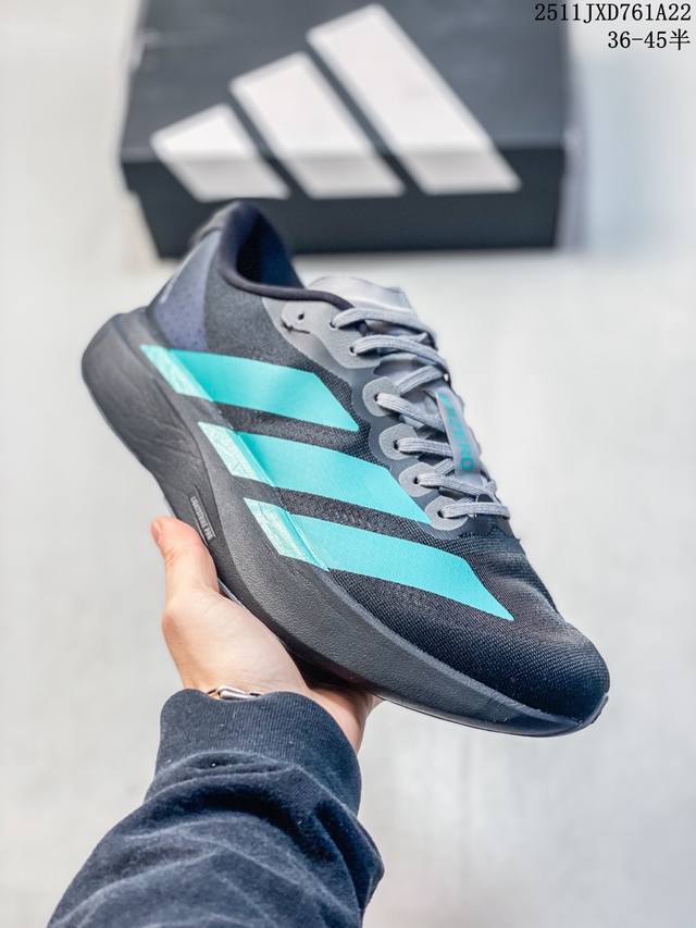 Adidas Adizero Evo Slm舒适运动防滑耐磨低帮跑步鞋，轻质网眼合成鞋面搭配织物内里坚韧透气包裹舒适，中底搭载全掌双层 Lightstrike