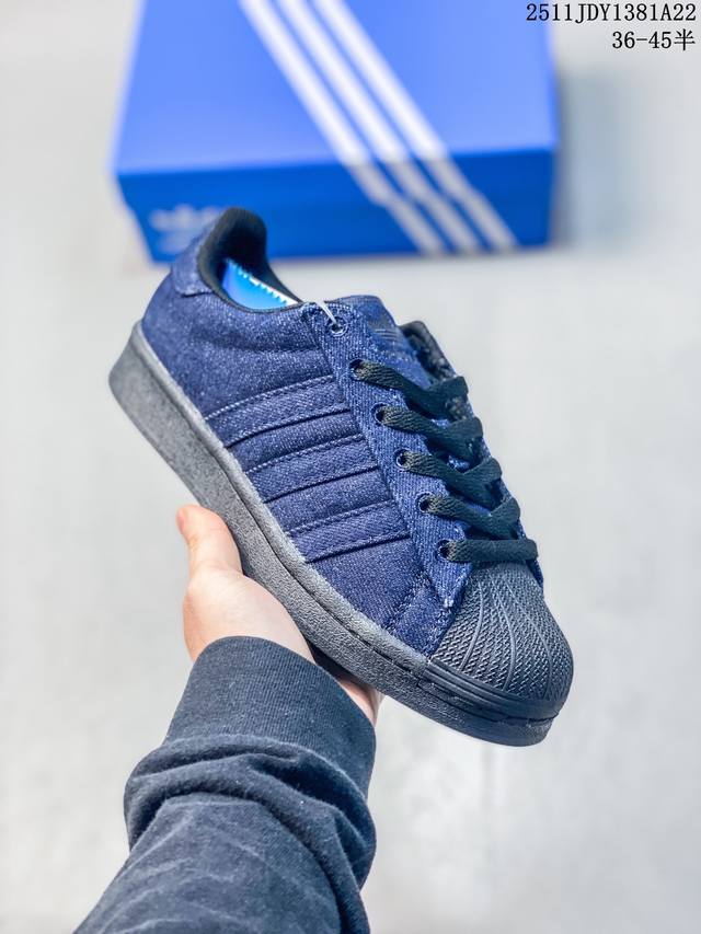 真标Adidas Originals Superstar贝壳头系列 阿迪达斯 三叶草低帮经典百搭休闲运动板鞋 Js4018 尺码:36 36.5 37 38 3