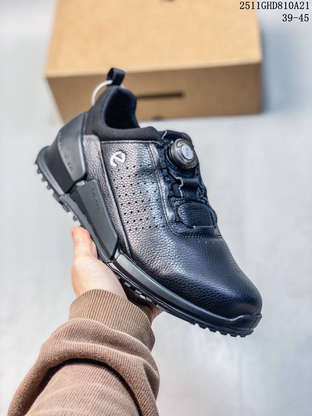 Ecco爱步男士休闲运动鞋 缓震牛皮跑步鞋 Biom2.0系列新款 柔软超轻的中底 提供出色的能量回弹和缓震体验 长效缓震的Biom自然律动科技鞋楦 符合人体工