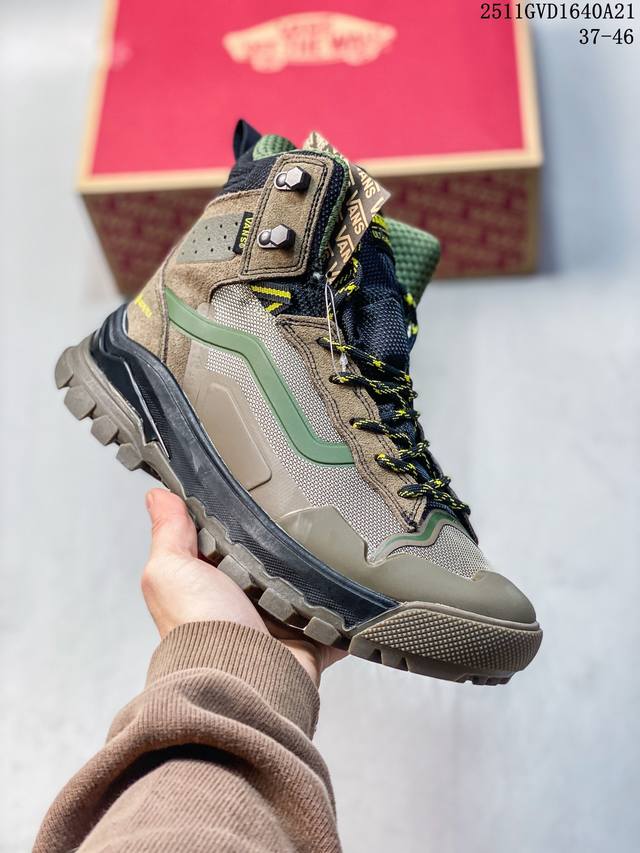公司级：Vans Utrarange 系列 Exo Hi Gore-Tex Mte-了高帮 户外功能鞋 男女同款 鞋头设计包衷性鞋头设计，修饰版型有效防撞 鞋跟