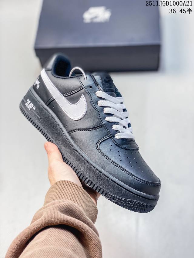 Nike 耐克低帮板鞋 空军一号 Af1马卡 龙Af1厚底增高百搭运动板鞋 Nike Air Force 1“Shadow”造型设计上与 Sacai X Nik