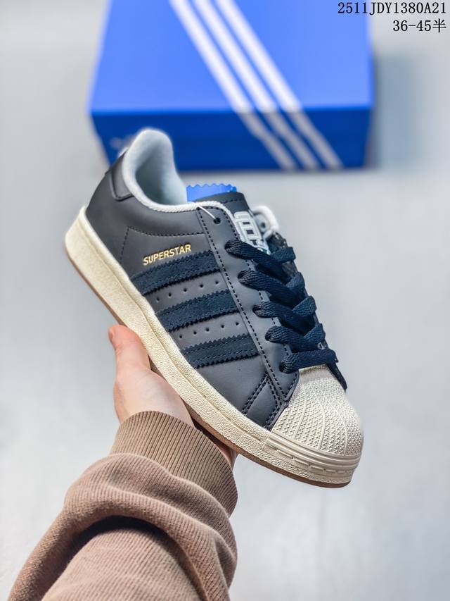 真标Adidas Originals Superstar贝壳头系列 阿迪达斯 三叶草低帮经典百搭休闲运动板鞋 尺码:36 36.5 37 38 38.5 39