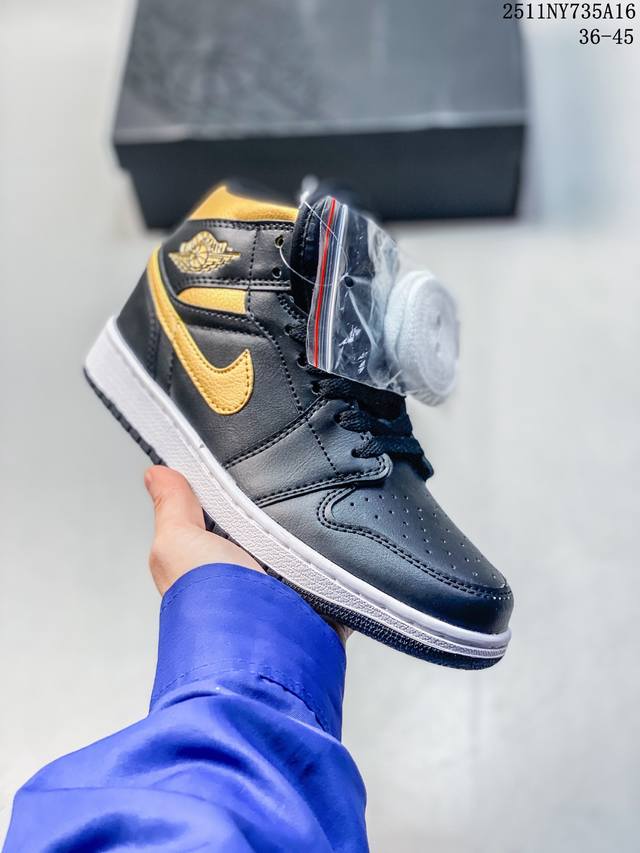 耐克 Nike Air Jordan 1 Mid 男女子篮球鞋时尚轻盈板鞋Aj1乔1运动鞋 乔丹一代 高帮复古休闲篮球鞋 。Air Jordan 1 Mid 搭