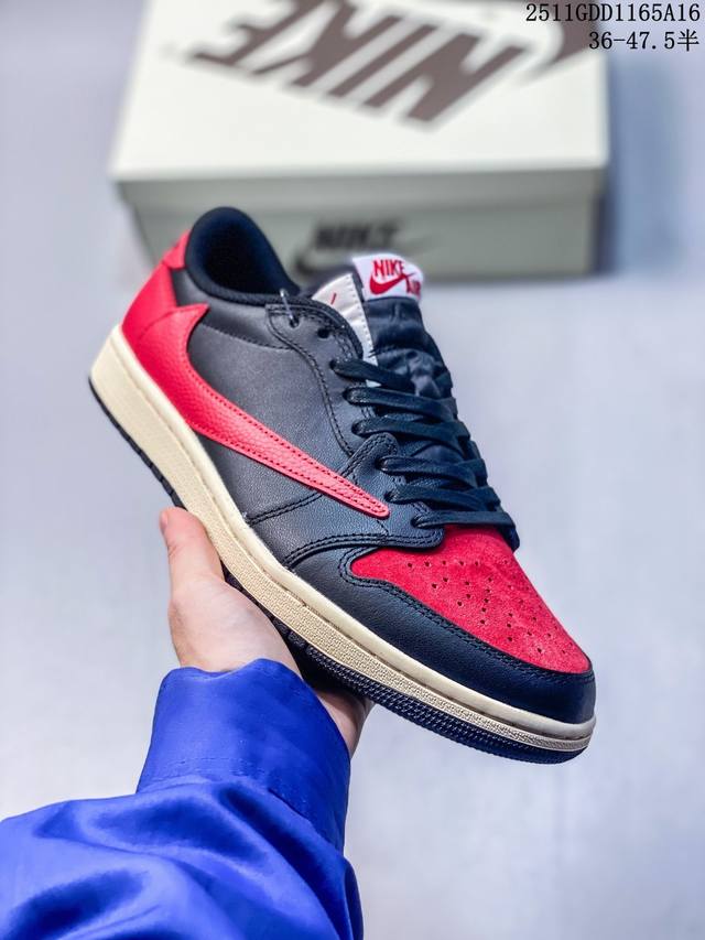 Travis Scott X Jordan Air Jordan 1倒钩柔软舒适减震防滑耐磨 低帮复古篮球鞋 男女同款 黑红 货号 : Dz4137-700 尺