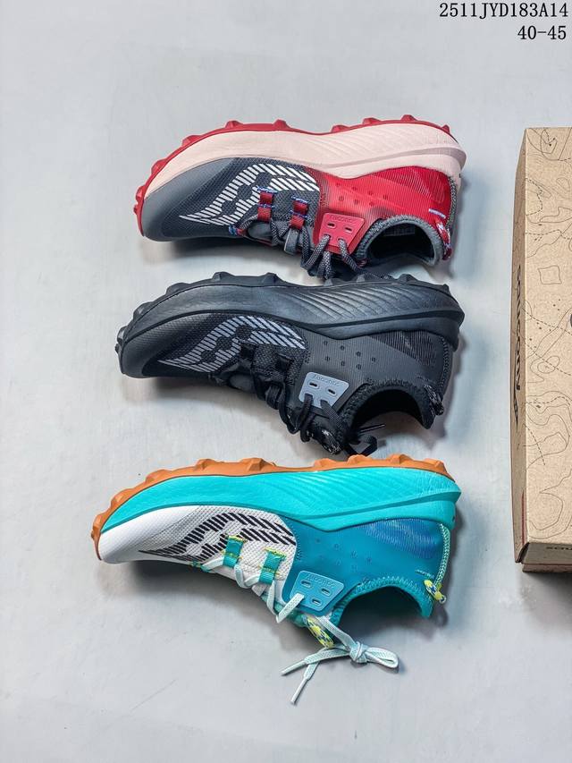 索康尼 Saucony Endorphin Rift 旗舰级缓震型跑鞋 公司级版本 专供pwrvizi中底 回弹减震效果棒 全速还算是比较好穿的碳板竞训鞋 外观