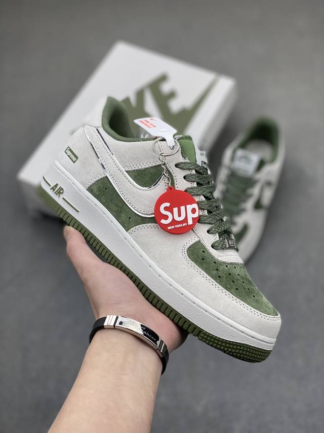 特价 海外限量发售 公司级 Nike Air Force 1 07 Low “灰绿”全麂皮Supreme联名秋冬 空军一号低帮休闲板鞋 3M反光 定制皮料 原盒