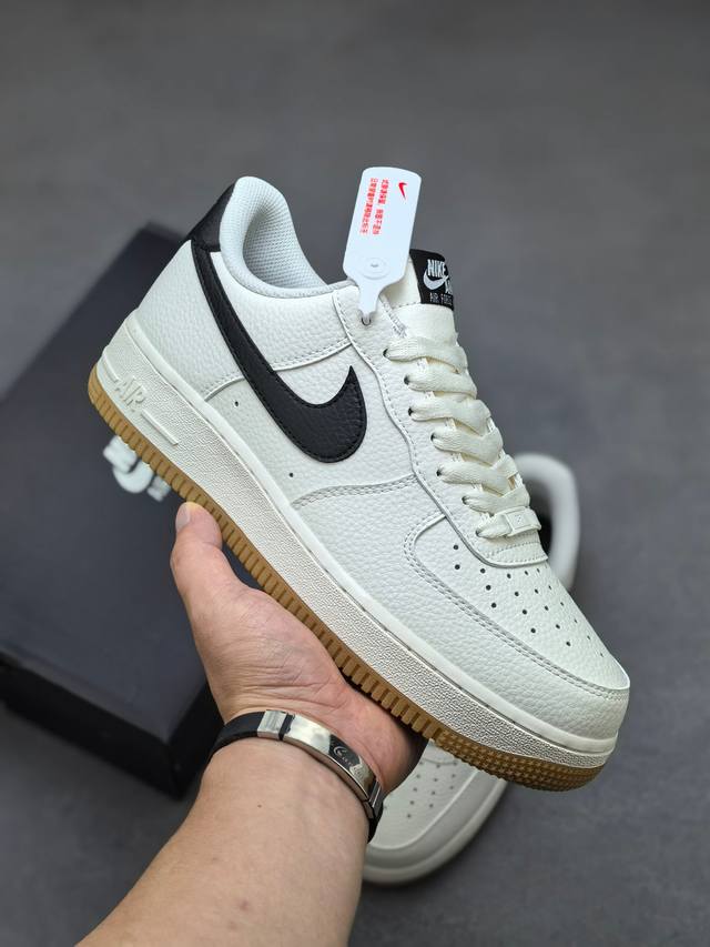 Nike Air Force 1 Low 原楦头原纸板 打造纯正空军版型 专注外贸渠道 全掌内置蜂窝气垫 原盒配件 原厂中底钢印、拉帮完美 货号：Gx3169-
