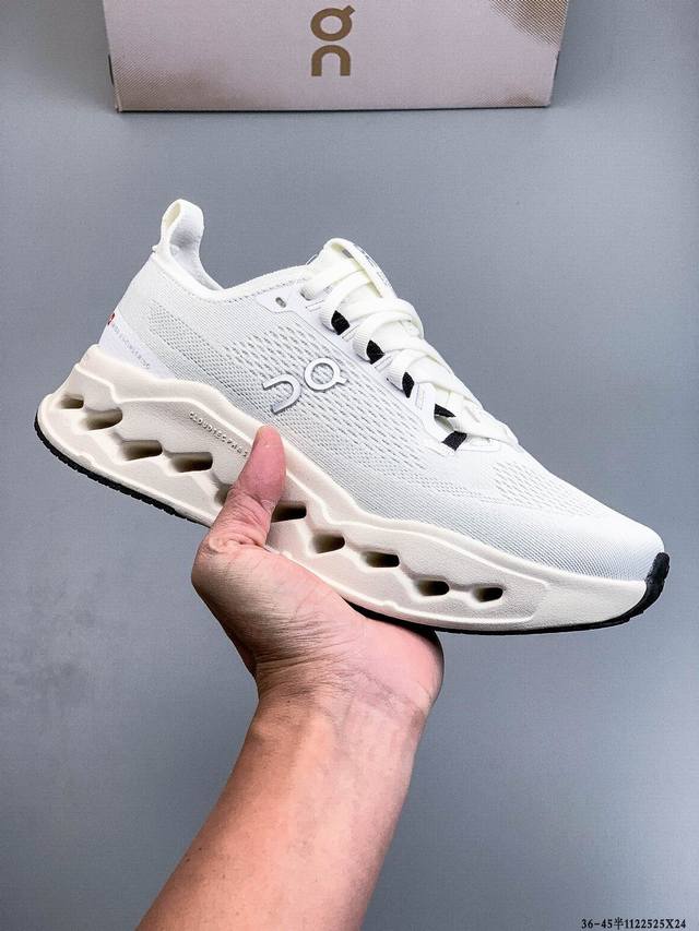 公司级！On昂跑 Cloudsurfer Max 舒适百搭 简约 耐磨 低帮跑步鞋 Cloudsurfer Max鞋身外观的设计灵感源于 On 昂跑的专业竞赛鞋
