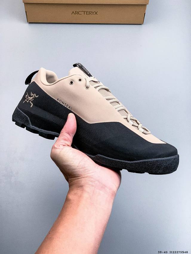 Arcteryx始祖鸟 Konseal Lt 轻量 网布防滑轻便耐磨 低帮户外运动跑步鞋 Konseal Lt的外观看似朴实 却散发着一股高贵气息 虽然是标榜越