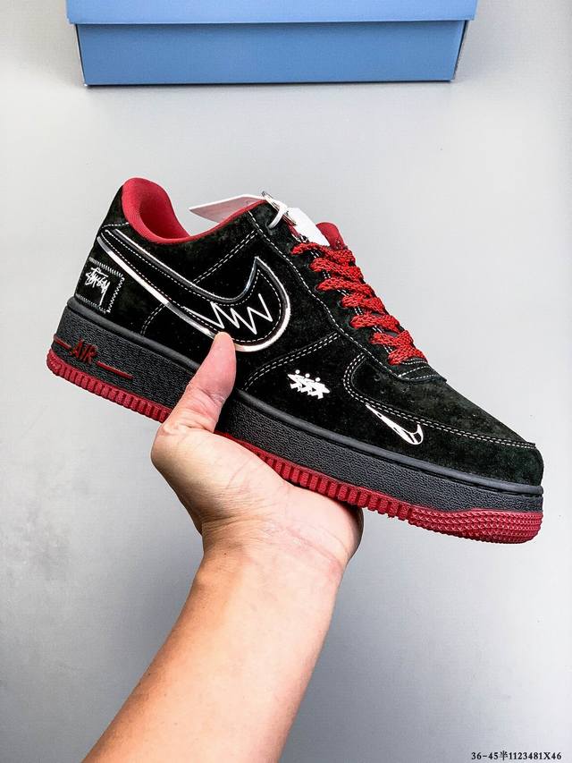 纯原版本 原楦数据纸版，采用硬质优质皮革鞋面材质，内置全掌Air Sole气垫。耐克 Nike Air Force 1 Low 空军一号低帮经典百搭休闲运动板鞋