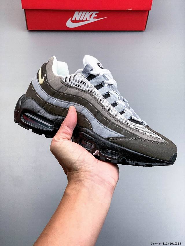 公司级！耐克Nike Air Max 95 Tt 经典复古缓震运动休闲跑步鞋 1124101X23