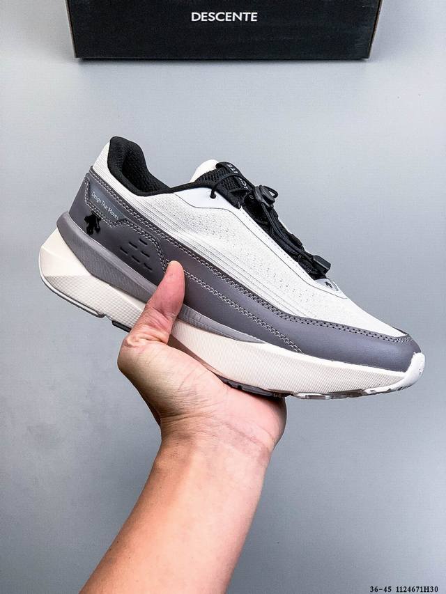 迪桑特Descente D F 2.0 舒适百搭防滑耐磨 低帮 休闲跑步鞋 采用大网眼材质鞋面 轻薄通透不闷热 前掌易弯折设计 提供灵活的穿着感受 后跟Z-Fo