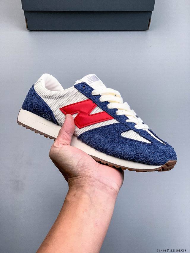 New Balance Nb 471系列新款复古时尚 透气生活休闲鞋 New Balance 471鞋款以经典的320鞋款为灵感，采用纤细鞋楦设计，打造出更加贴