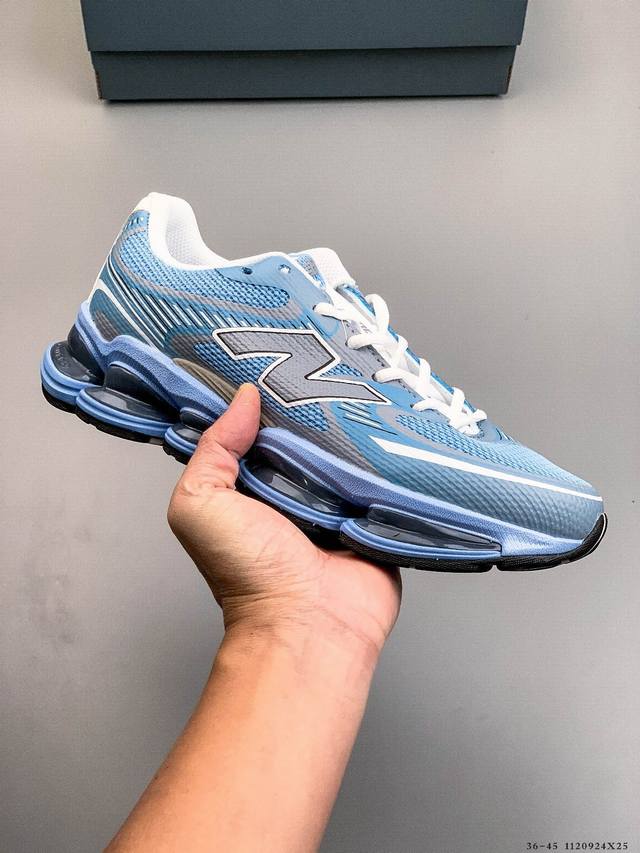 新百伦 New Balance Nb U2000Ea 运动跑步鞋。此复刻经典鞋款，加入当下大热的户外元素，以曾经篮球鞋款型式样加以打造鞋款造型。编织鞋带以及加强