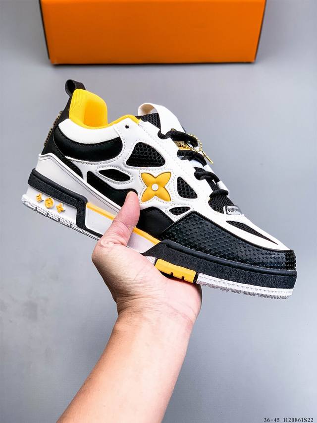 路易威登 Louis Vuitton Lv路易威登板鞋 乘风破浪的姐姐争先种草款,舒适透明底和百搭性霸屏整个时尚娱乐圈，正品1:1套楦复刻，细节调整完美主义！鞋