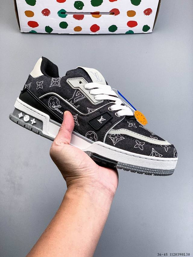 路易威登 Louis Vuitton Lv路易威登板鞋 乘风破浪的姐姐争先种草款,舒适透明底和百搭性霸屏整个时尚娱乐圈，正品1:1套楦复刻，细节调整完美主义！鞋