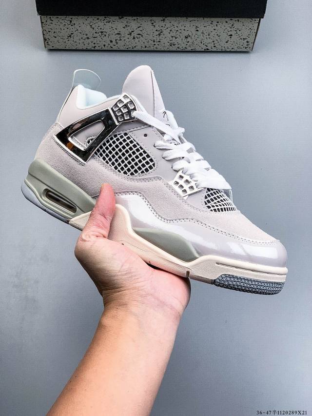 Air Jordan 4 Aj4代中帮复古休闲运动文化篮球鞋。秉承轻量化的速度型篮球鞋设计思想完成设计，降低重量的同时提升舒适度，中底延续前作使用了分离式后掌可