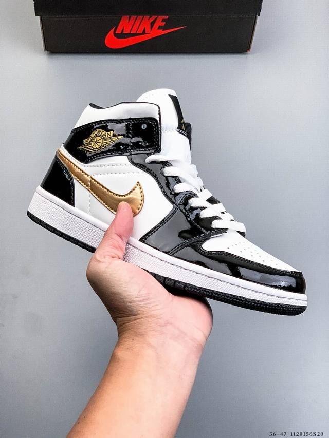 耐克Nike Air Jordan 1 Mid Aj1乔丹一代中帮经典复古文化休闲运动篮球鞋 1120156S20
