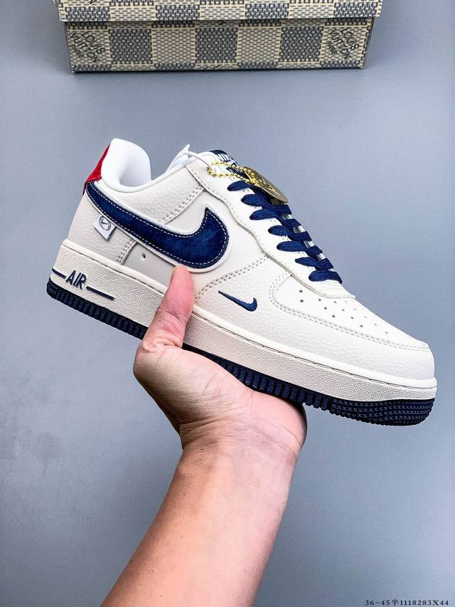 纯原版本 原楦数据纸版，采用硬质优质皮革鞋面材质，内置全掌Air Sole气垫。耐克 Nike Air Force 1 Low 空军一号低帮经典百搭休闲运动板鞋