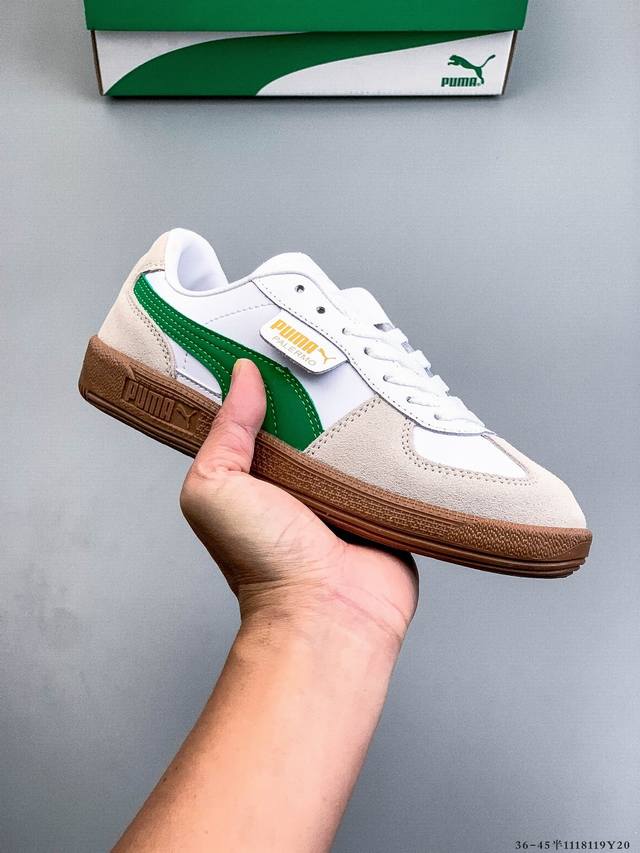 puma palermo 黑白 舒适百搭低帮德训板鞋 孔眼底座和脚趾凸起由绒面革材料制成 支持侧踏时的踏步工作 脚背和侧板采用尼龙网布 即使在健身房等使用环境中