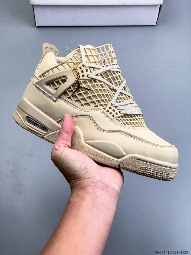 公司级！Air Jordan 4 Aj4代中帮复古休闲运动文化篮球鞋。秉承轻量化的速度型篮球鞋设计思想完成设计，降低重量的同时提升舒适度，中底延续前作使用了分离
