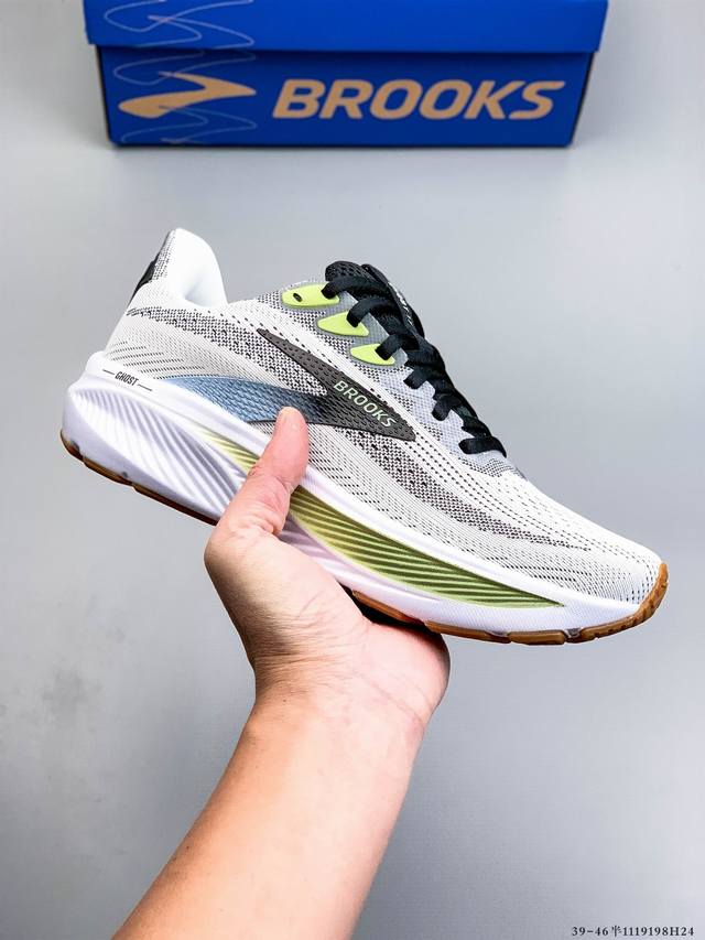 新品主推公司级高品质 布鲁克斯Brooks Ghost 幽灵 17 搭载 Dna Loft V3 氮气超临界 真爆 发泡中底，实现软弹平衡。氮气注入形成密闭气囊