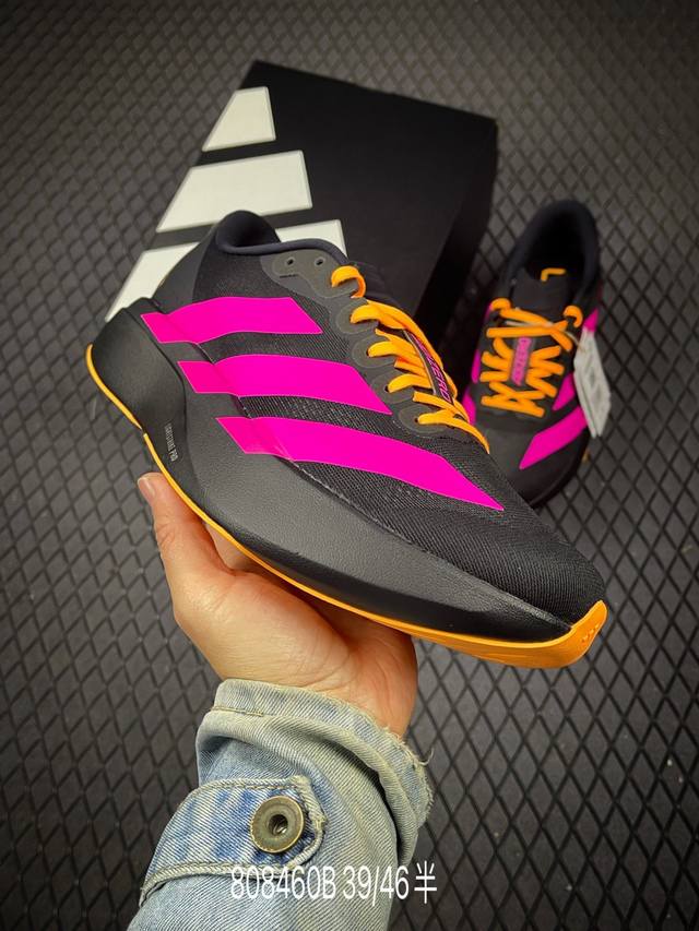 B 公司级Adidas Adizero pro Evo Sl 阿迪达斯 舒适百搭防滑耐磨 低帮 休闲跑步鞋 中底配置方面搭载全掌Lightstrike pro