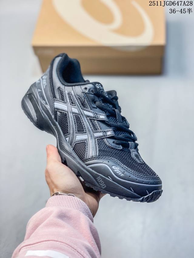 日本专业跑鞋品牌-亚瑟士 Asics Tiger Gel-1090系列低帮户外风休闲运动跑步鞋 1203A243 028 码数：36 37 37.5 38 39