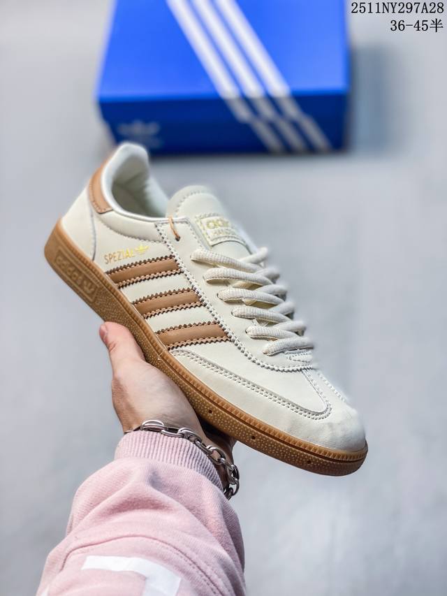 真标带半码：阿迪达斯 Adidas Handball Spezial 三叶草学院风复古休闲板鞋 德训鞋 橡胶底柔软皮革经典运动鞋板鞋 货号：If6561 码数：