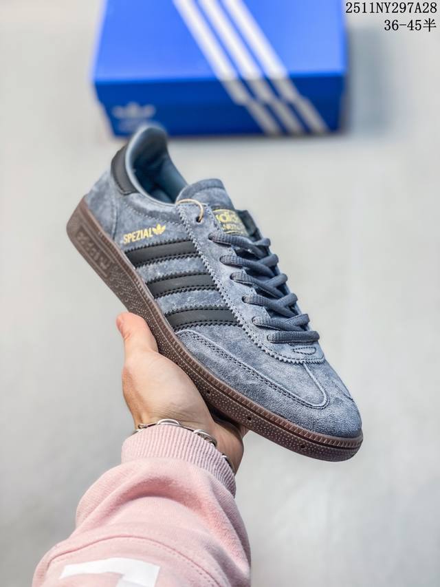 真标带半码：阿迪达斯 Adidas Handball Spezial 三叶草学院风复古休闲板鞋 德训鞋 橡胶底柔软皮革经典运动鞋板鞋 货号：If6561 码数：