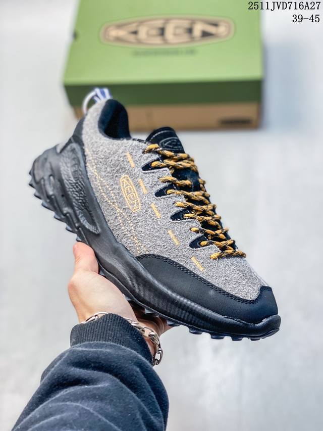 公司级Keen科恩 Jasper Zionic 低帮户外露营运动登山防滑休闲鞋 采用固色翻毛皮鞋面材质 内嵌高密度Eva发泡缓震脚垫 外置一体式包裹防滑防剐蹭耐