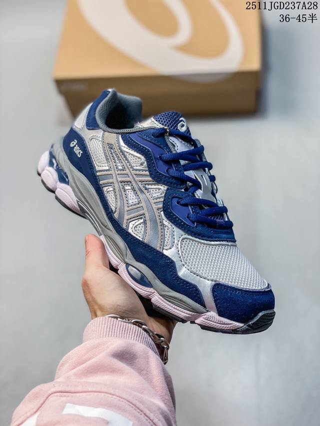 真标Asics Gel-Nyc 亚瑟士 透气网眼鞋面 配合部分合成革材质 采用全新Ahar+橡胶材质 更加耐磨 货号:1201A789-100 尺码:36 37