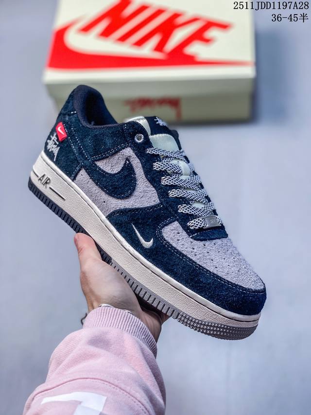 斯图西联名 棕白银边黑勾金典配色，猪八材质加上绑带设计舒适融合，海外限量发售！公司级Nike Air Force 1 ‘07 Low 空军一号 低帮 运动鞋 休