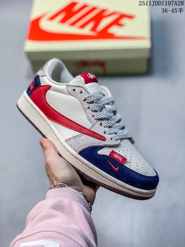 Travis Scott X Fragment Design X Jordan Air Jordan 1 Low Og Sp “斯图西Supreme联名 双拼”