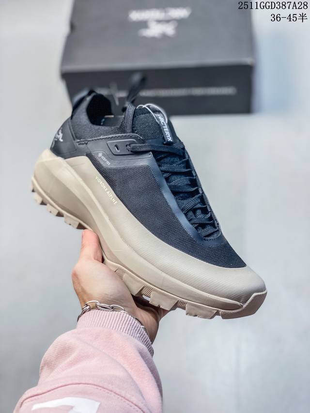 Arc’ Teryx 始祖鸟 Vertex Alpine Gtx 低帮登山鞋 加拿大户外服饰品牌 1989年创立于加拿大温哥华 始祖鸟来自加拿大海岸山脉 植根高