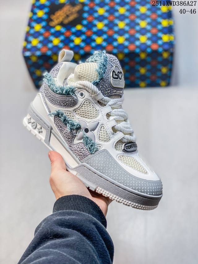 东莞纯原 市面顶级版本 “54款” 驴家Lv Trainer 原版完美楦型 东莞大厂出产 品控胜过市面百分之95 Tpu大底材料。独家底磨 开发费5W+ 质感媲