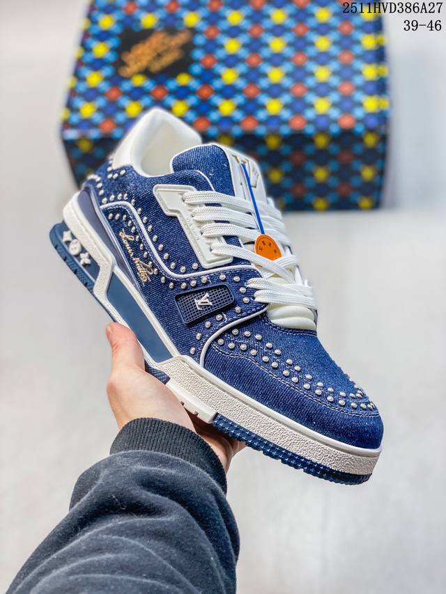 东莞纯原 市售顶级版本 驴家Lv Trainer 原版完美楦型 东莞大厂出产 品控胜过市面百分之95 原版正确Tpu大底 标准原版大底克重152K 独家底磨 实