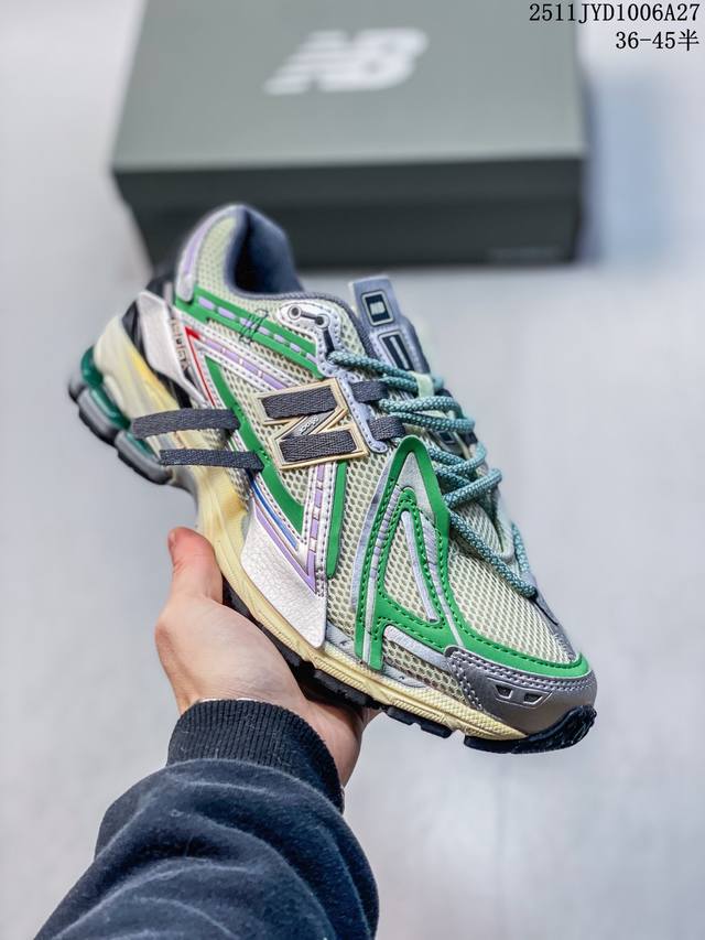 New Balance M1906系列复古单品宝藏老爹鞋款 公司级版本复古元素叠加 质感超级棒 楦版型材料细节做工精细 作为Nb最经典的档案鞋型之一 与 2一样