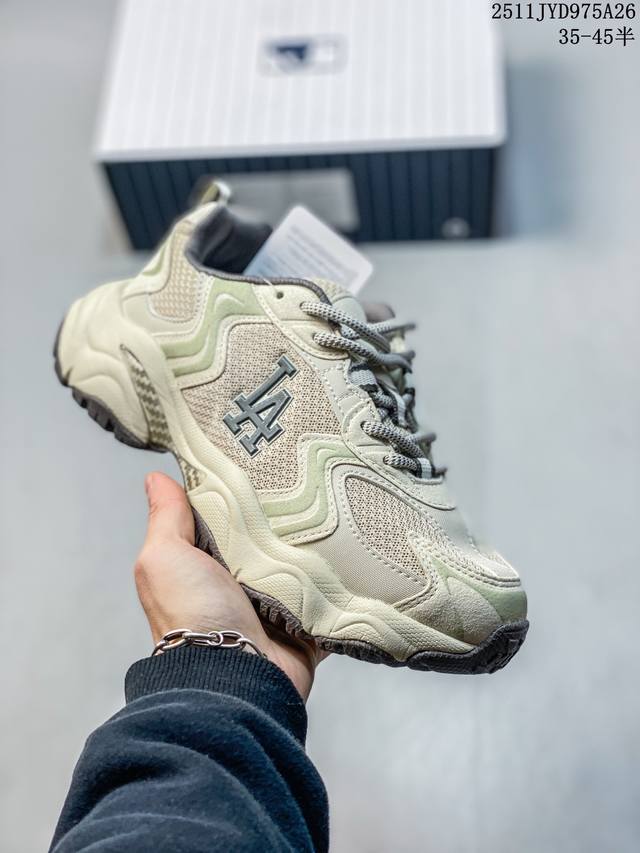 公司级Mlb Cargo Chunky 纽约洋基队 时尚百搭休闲运动潮流 防滑耐磨 低帮 老爹鞋 货号:3Ashc055N 尺码:35 36 36.5 37.5