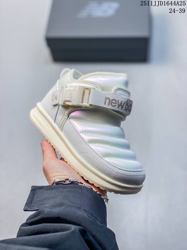 加绒Nb中帮卡扣防风儿童雪地靴 Size：24-39码 加绒款Nb中帮系列 内里加绒，保暖又舒适 卡扣设计，穿脱超方便 耐磨防滑大底，脚感超赞 11Jjd166