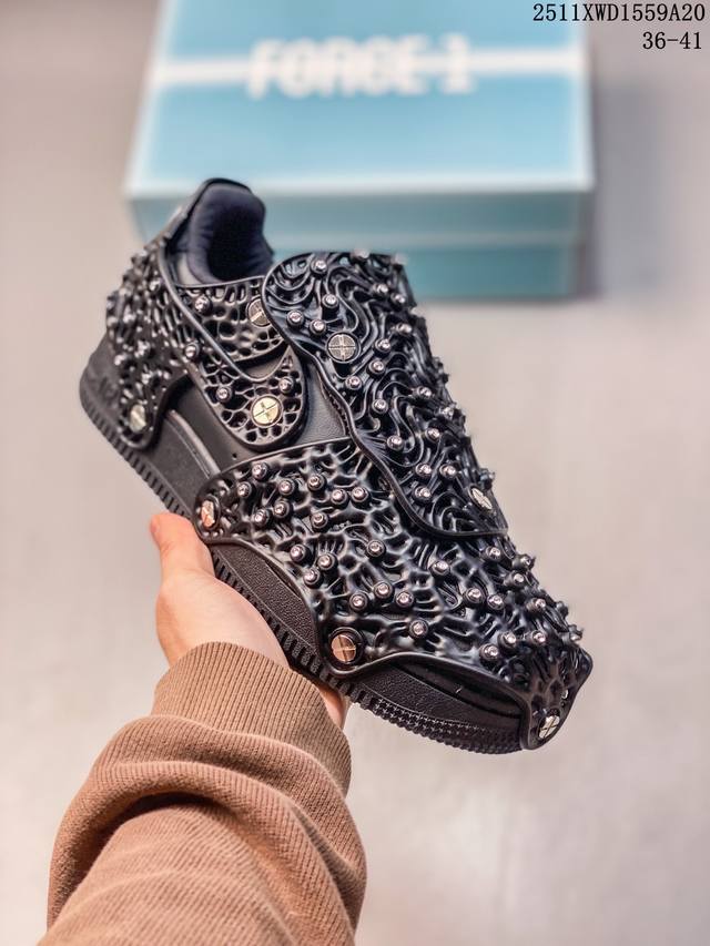 新品公司级 Nike 耐克正品Af1 X Swarovski联名时尚女板鞋Nike 再次与施华洛世奇合作带来全新 Swarovski X Nike Air Fo