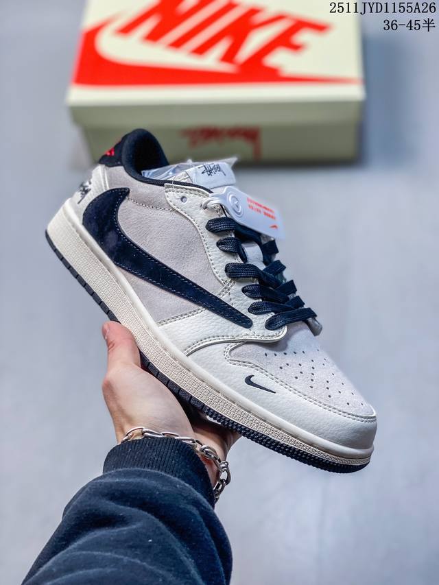 Travis Scott X Fragment Design X Jordan Air Jordan 1 Low Og Sp “斯图西联名 米白碳黑” 多方联名