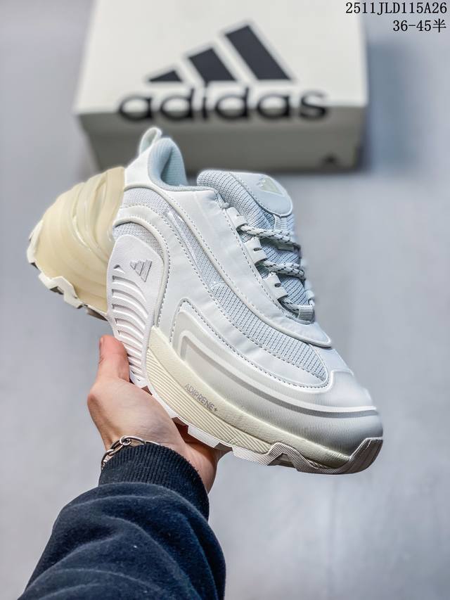 公司级Adidas阿迪达斯男女Wonder Runner Turbofo运动训练跑步鞋 设计充满未来机械感，低帮造型非常百搭，无论是运动裤还是休闲牛仔裤都能轻松